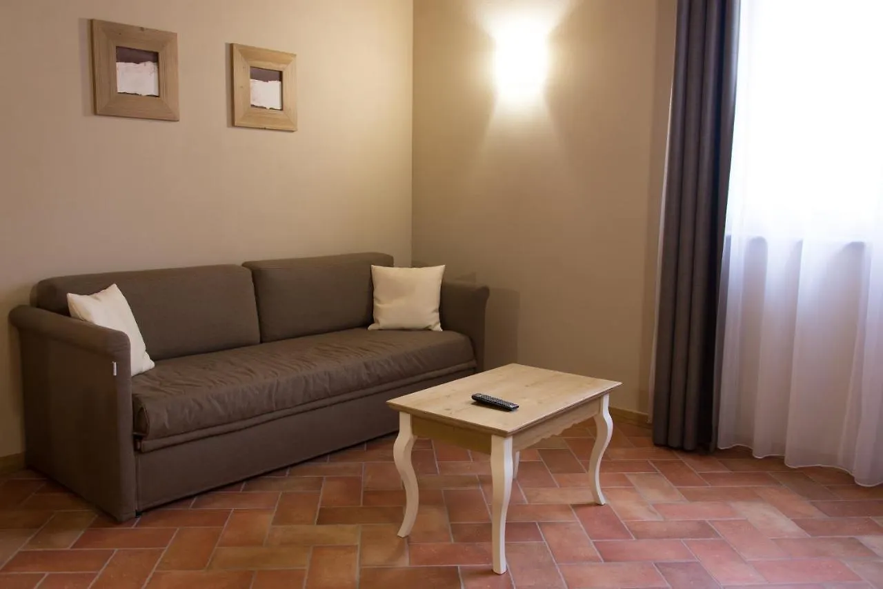 ***  Hotel Sesmones Лоди Италия
