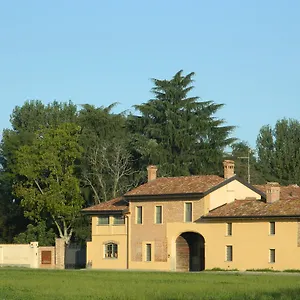 Cascina Pezzolo Country house