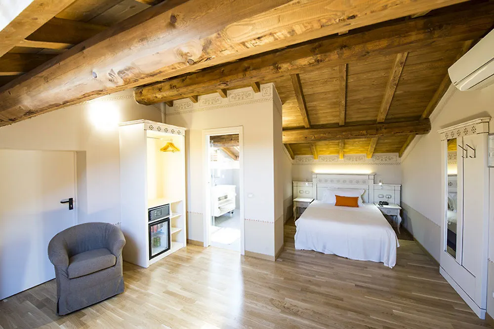 Hotel Sesmones Cornegliano Laudense Italy